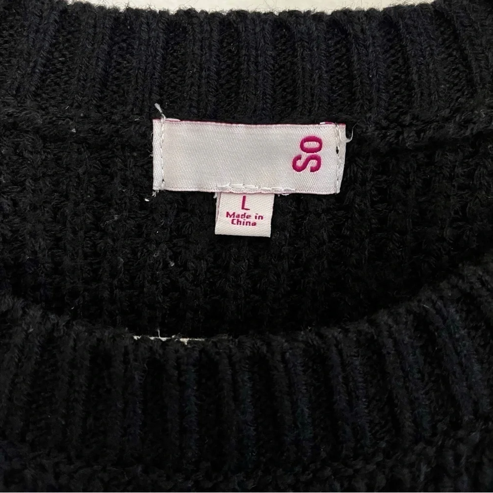 SO Waffle Knit Crew Neck Sweater - Picture 2 of 4
